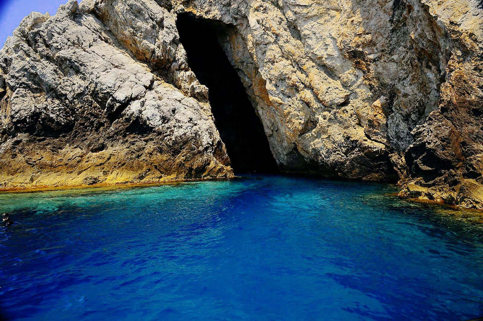 Medvidina cave